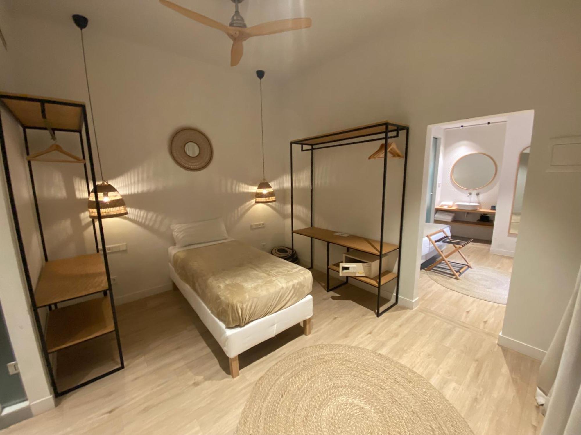 Casa Du Soleil Hostal Boutique Madrid Exterior photo
