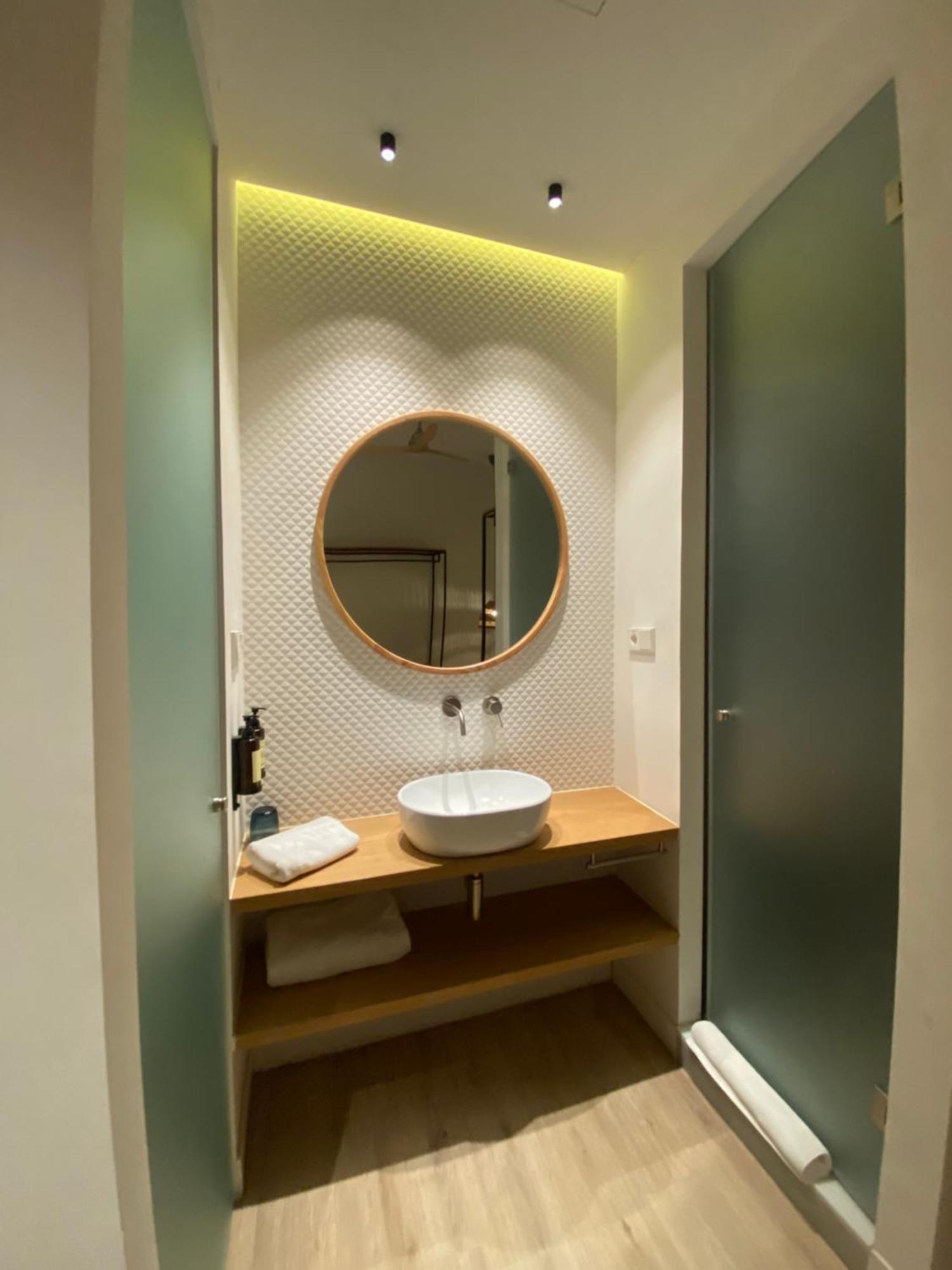 Casa Du Soleil Hostal Boutique Madrid Room photo