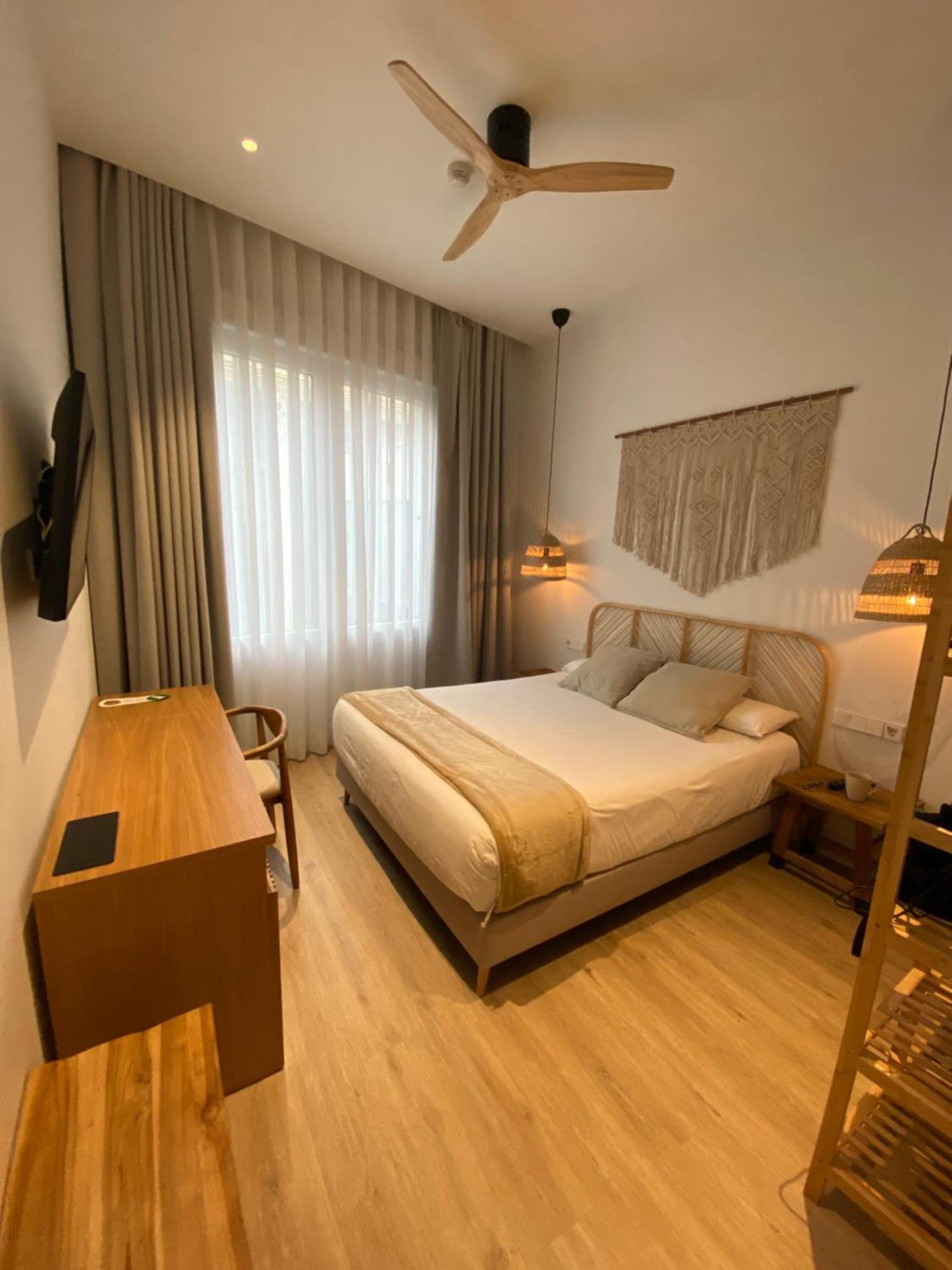 Casa Du Soleil Hostal Boutique Madrid Room photo